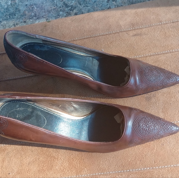 Prada Brown Pointed-Toe High Heel Pumps Size 7, (75) - Picture 4 of 8